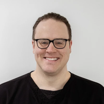 A headshot photo of Bradley